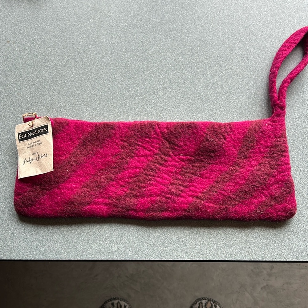 NWT Frabjous Fibers Felt Needlecase